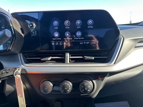 Used 2024 Chevrolet Trax LS image 19