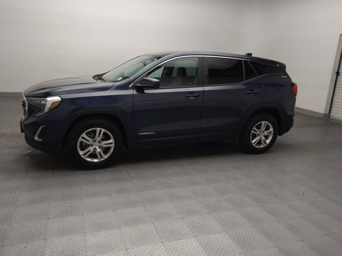 Used 2018 GMC Terrain SLE FWD image 2