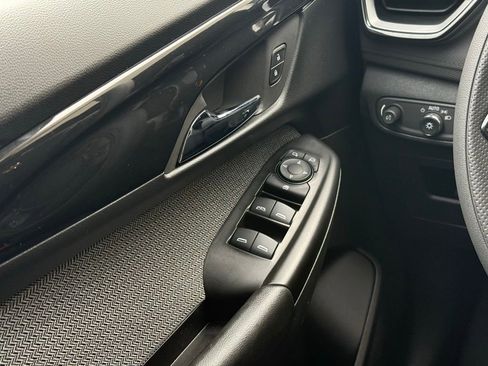 Used 2024 Chevrolet TrailBlazer LT image 7