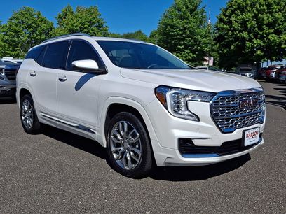Used 2022 GMC Terrain Denali w/ Denali Premium Package