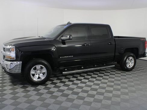 Used 2018 Chevrolet Silverado 1500 LT w/ All Star Edition image 2