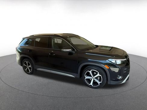 Used 2026 Volkswagen Tiguan SE FWD image 2
