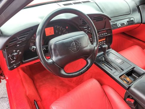 Used 1995 Chevrolet Corvette Convertible image 8