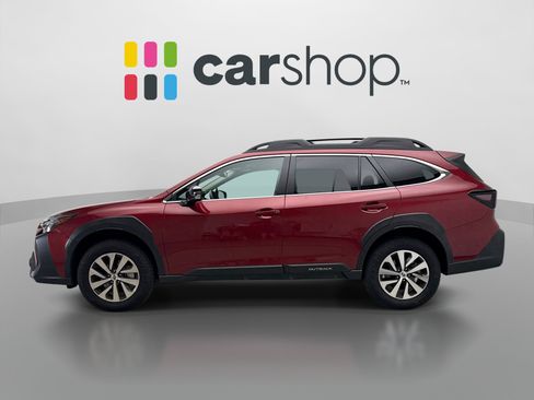 Used 2025 Subaru Outback Premium AWD/4WD image 2