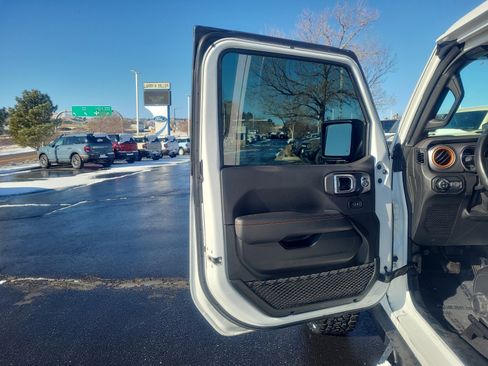 Used 2021 Jeep Gladiator Mojave w/ LED Lighting Group image 13