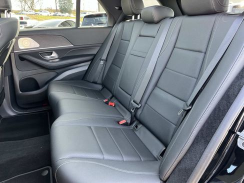 Used 2025 Mercedes-Benz GLE 350 4MATIC image 16