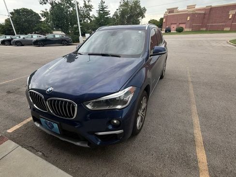Used 2018 BMW X1 xDrive28i AWD/4WD image 1