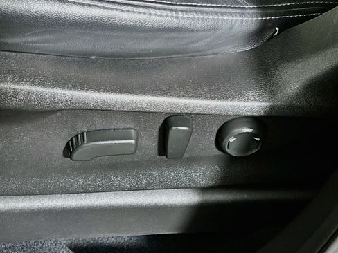 Used 2021 Subaru Ascent Limited AWD/4WD image 16