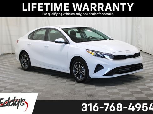 Used 2023 Kia Forte LXS w/ LXS Technology Package image 1