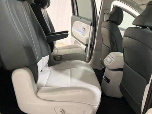 Used 2026 Hyundai Ioniq 9 Calligraphy image 23