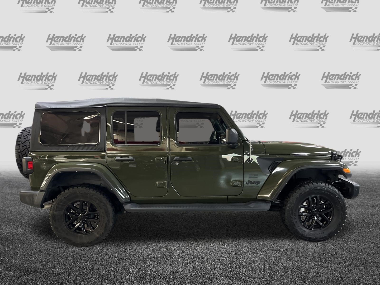 Used 2023 Jeep Wrangler Unlimited Sport AWD/4WD image 3