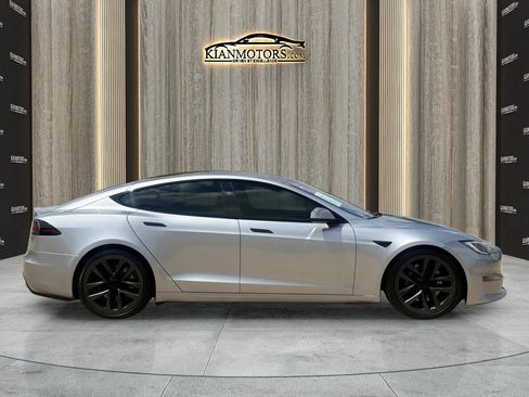 Used 2025 Tesla Model S AWD/4WD image 10