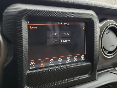 Used 2022 Jeep Wrangler Willys image 20