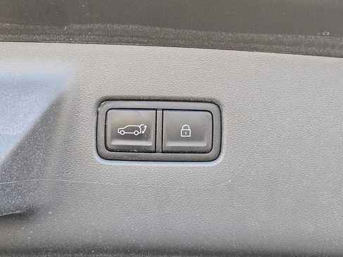 Used 2024 Hyundai Santa Fe Limited FWD image 10
