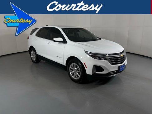 Used 2024 Chevrolet Equinox LT image 1