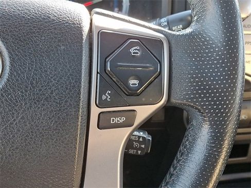 Used 2018 Toyota 4Runner SR5 Premium image 22