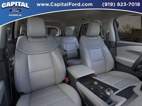New 2025 Ford Explorer Active w/ Active Comfort Package image 10