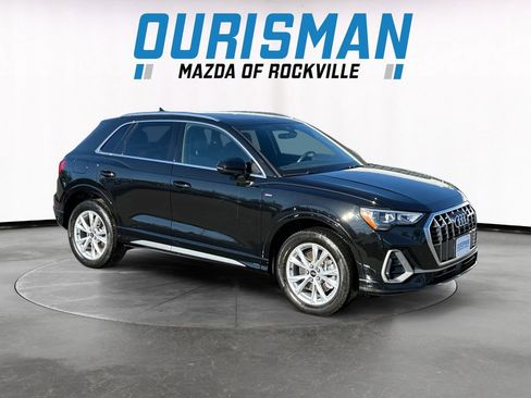 Used 2022 Audi Q3 2.0T Premium w/ Convenience Package image 1