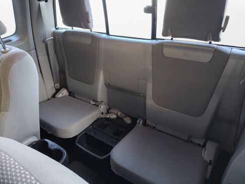 Used 2015 Toyota Tacoma 2WD Access Cab image 20