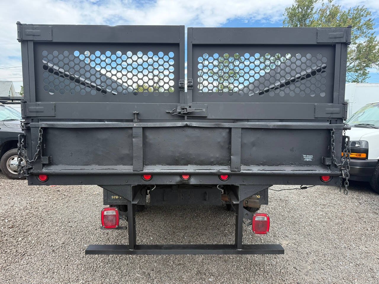 Used 2011 Ford F450 XL w/ PWR Equipment Group RWD image 4