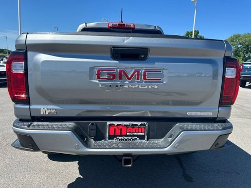 Used 2025 GMC Canyon Elevation w/ Convenience Package AWD/4WD image 4