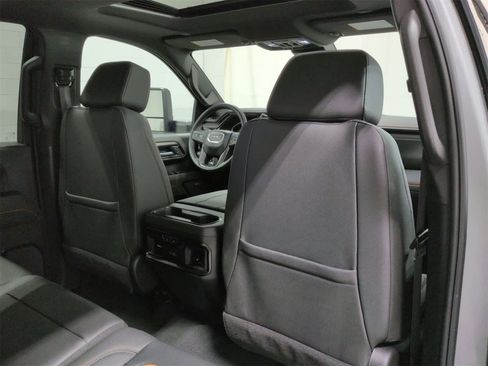Used 2026 GMC Sierra 2500 AT4 w/ AT4 Premium Plus Package image 19