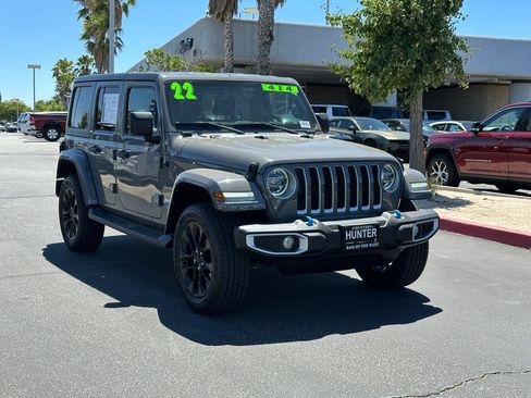 Used 2022 Jeep Wrangler Unlimited Sahara w/ Cold Weather Group AWD/4WD image 10