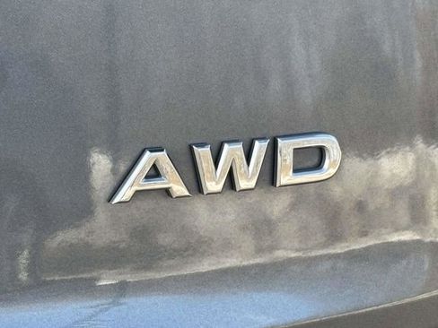 Used 2023 Nissan Rogue S image 30