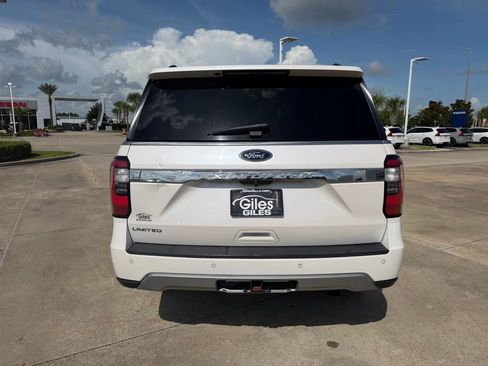 Used 2019 Ford Expedition Limited w/ Equipment Group 302A RWD image 4