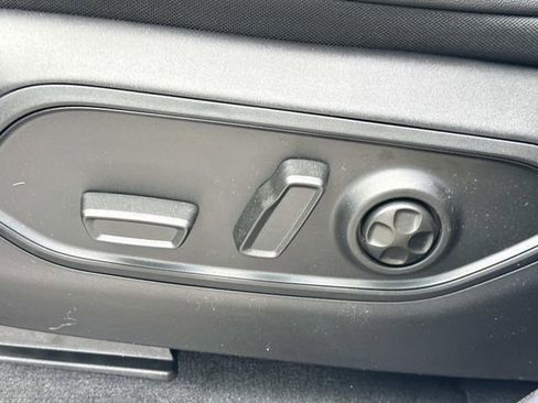 New 2026 Jeep Grand Cherokee Altitude AWD/4WD image 29