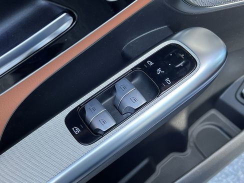 New 2026 Mercedes-Benz GLC 300 4MATIC image 13