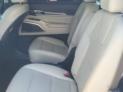 Used 2020 Kia Telluride S FWD image 18