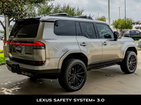 Used 2025 Lexus GX 550 w/ Accessory Package (2T) AWD/4WD image 9