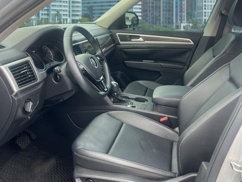 Used 2019 Volkswagen Atlas SE FWD image 11