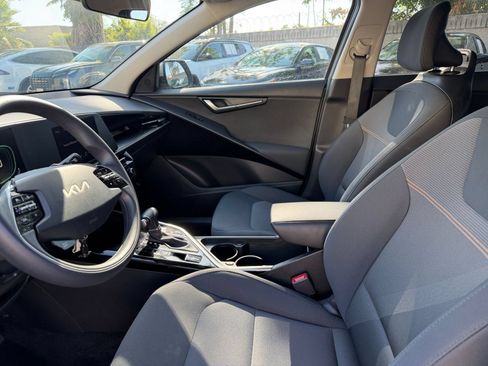 Used 2026 Kia Niro LX FWD image 24