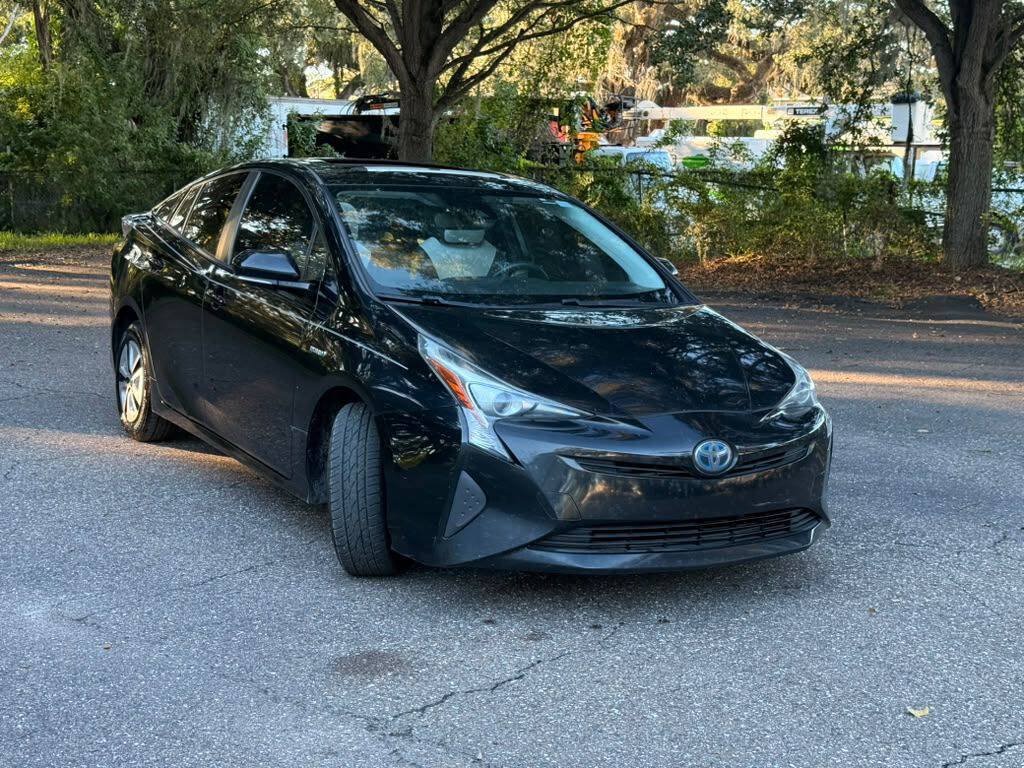 Used 2016 Toyota Prius Four w/ Advanced Technology Package FWD image 3
