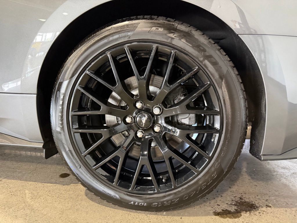 Used 2021 Ford Mustang GT Premium w/ GT Performance Package RWD image 23