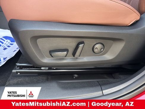 New 2026 Mitsubishi Outlander SEL FWD image 10