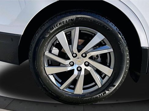 Used 2023 Chevrolet Equinox Premier image 34