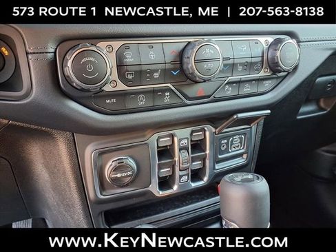 New 2026 Jeep Wrangler Unlimited Sahara AWD/4WD image 12