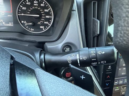 Certified 2025 Subaru Crosstrek 2.0i Premium image 34