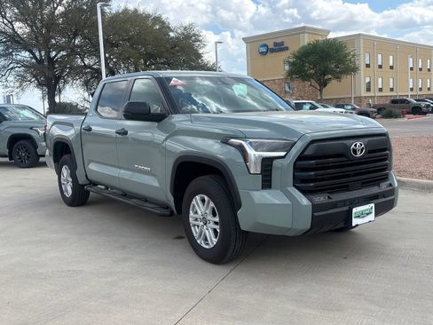 Used 2026 Toyota Tundra SR5 image 5