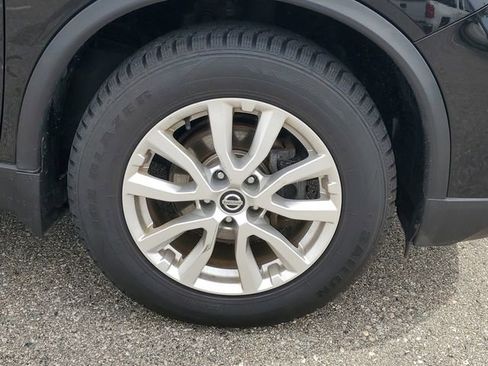 Used 2017 Nissan Rogue S FWD image 10