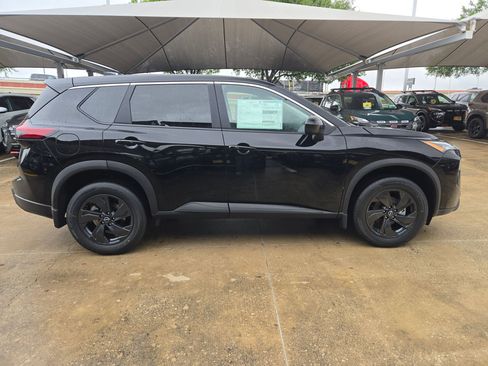New 2026 Nissan Rogue SV FWD image 2