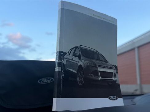 Used 2014 Ford Escape S FWD image 20