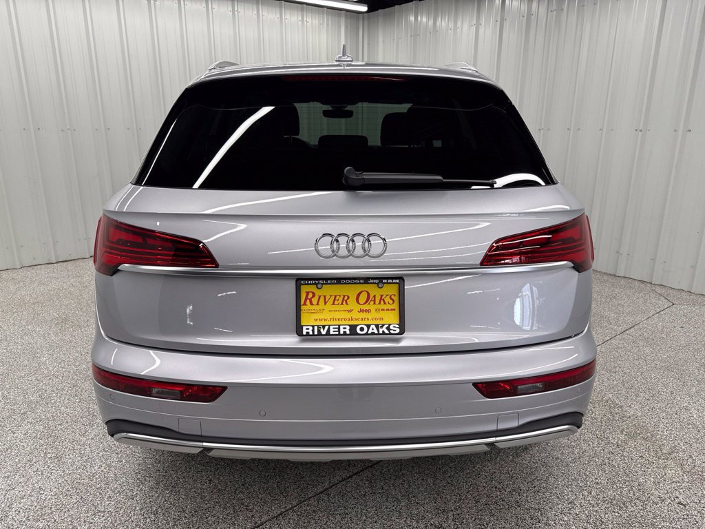 Used 2023 Audi Q5 2.0T Premium Plus w/ Premium Plus Package AWD/4WD image 5