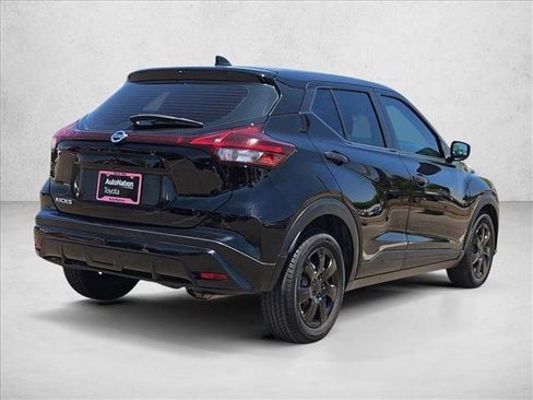 Used 2021 Nissan Kicks S FWD image 5