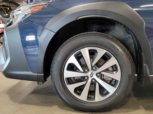 Used 2024 Subaru Outback Premium w/ Popular Package #1A AWD/4WD image 14