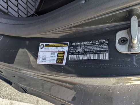 Used 2025 Mercedes-Benz CLE 300 4MATIC Cabriolet image 39