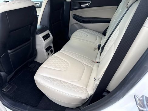 Used 2023 Ford Edge Titanium AWD/4WD image 15